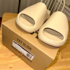 Yeezy Slide, Bone, Size 5.5 US Unisex